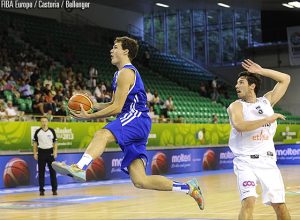 Devon Van Oostrum, el enigma del talento errante. Huesca, cuarto club esta temporada