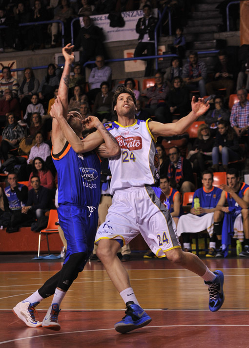 Albert Moncasi ficha por Planasa Navarra