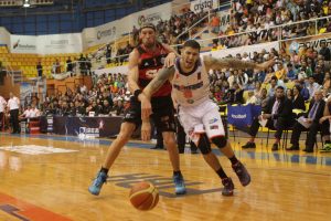 Liga de las Américas: Flamengo y Pioneros, a la siguiente fase. Walter Herrmann enorme