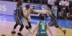 Gentile y Kleiza le endosan a Unicaja su tercera derrota consecutiva en el Top16