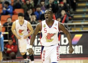Lester Hudson, del primer cuadruple-doble en NCAA a doble MVP en China