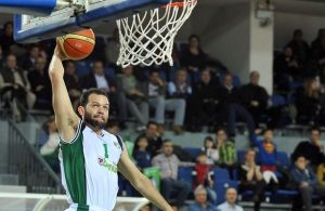 Farmar debuta; guerra pancartera entre Galatasaray y Maccabi; Vujacic, MVP