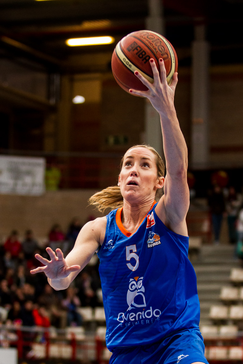 Copa de la Reina: Perfumerías Avenida y CB Conquero se jugarán el título