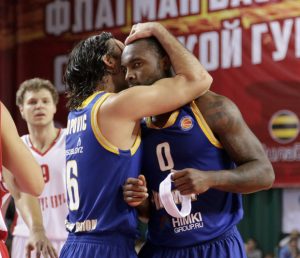 Khimki resuelve con triples una emboscada en Samara y Jackson motoriza el CSKA