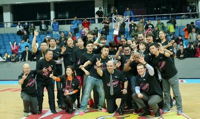 Tercera liga consecutiva de Mondelo en China