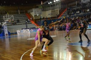 Golpe de autoridad de Ibekwe y Girona por el segundo puesto