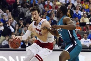 Kaminsky (Wisconsin), White (Iowa), Young (Oregon) y VanVleet (Wichita St) protagonistas