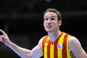 Huertas, con 6 triples en el tercer cuarto, da al Barça su primera victoria en Top16