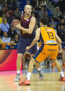 Valencia Basket quiere reforzar su pintura. Sikma, Lampe y McLean, en la órbita taronja