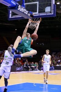 Oficial: Kristaps Porzingis y Baloncesto Sevilla rescinden contrato