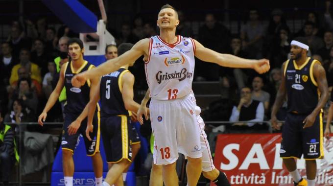 VIDEO: Rimantas Kaukenas decide partidos en Italia a punto de cumplir los 38 años