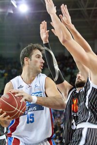 El incombustible Junyent renueva con Blusens Monbus; Quintana continuará en Murcia