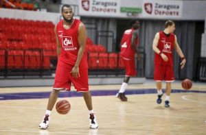 Herbalife GC ya piensa en los Playoff: Los amarillos presentan una oferta por Joseph Jones