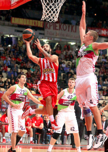 Baskonia borda 21 minutos… luego Spanoulis lo hunde (76-64)