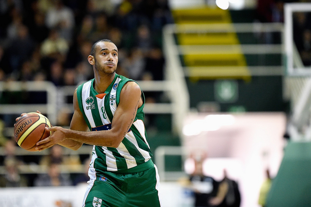 Adam Hanga renace en el Avellino VIDEO