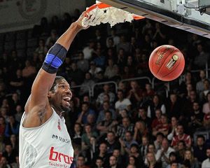 Trevor Mbakwe: festival matador en la Copa alemana del pívot que pudo ser del Barça