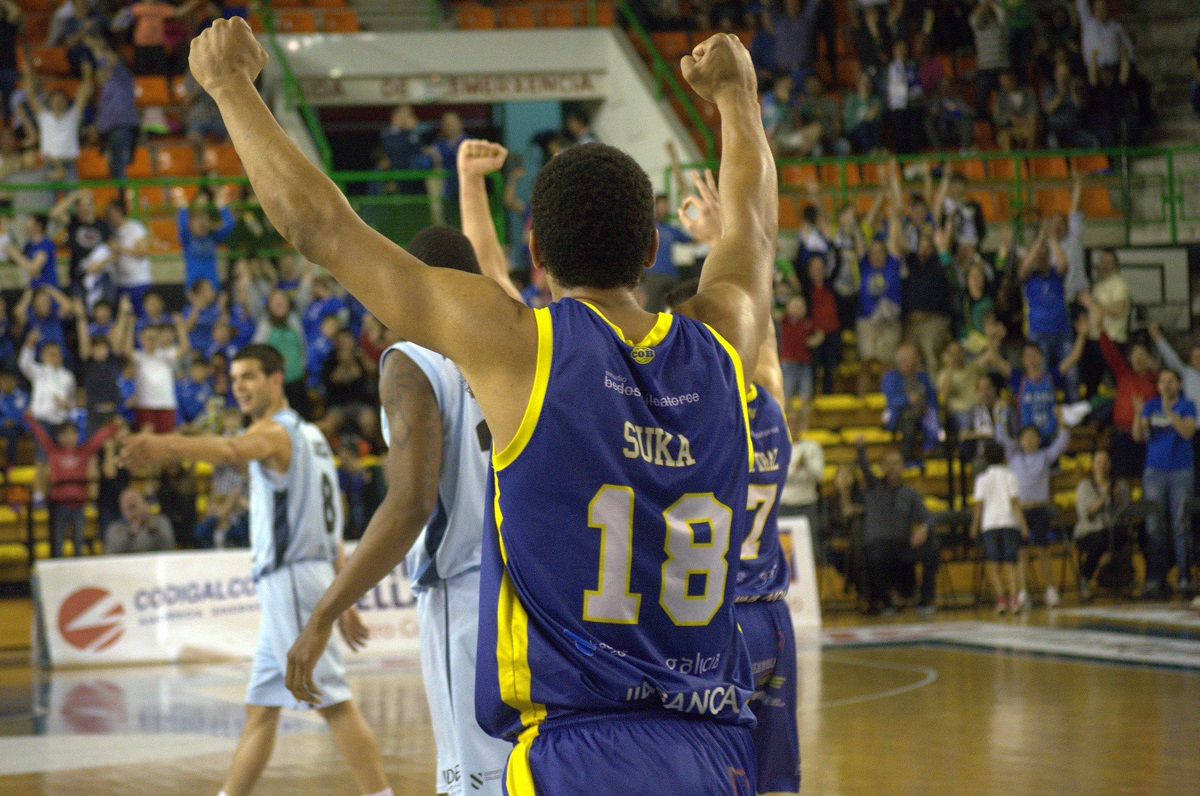 Ourense empieza fuerte en la gran final. Aplasta a Breogán (+31) y pone el 1-0