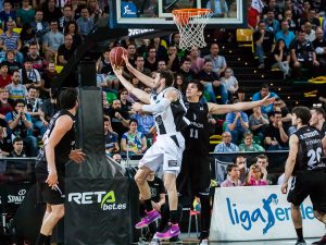 Vidal, Todorovic, Akindele… los jugadores con mayor influencia positiva en sus equipos