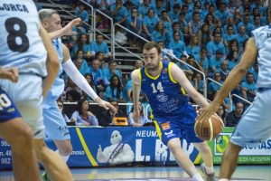 Ourense deja a Breogán sin fiesta de ascenso y fuerza el quinto partido