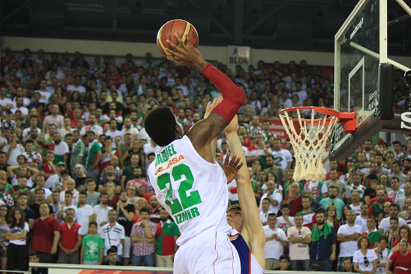 Pinar Karsiyaka, a una victoria de consumar la mayor sorpresa del año en Europa