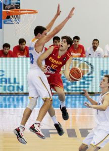 #U18M Primera fase (J2): trabajada victoria de España ante Ucrania (68-70)