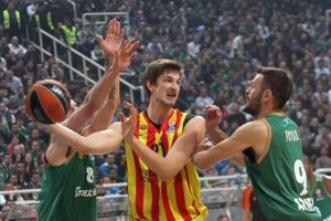 Acuerdo entre Tibor Pleiss y Utah Jazz; Bargnani, ¿a levantar el vuelo en los Kings?