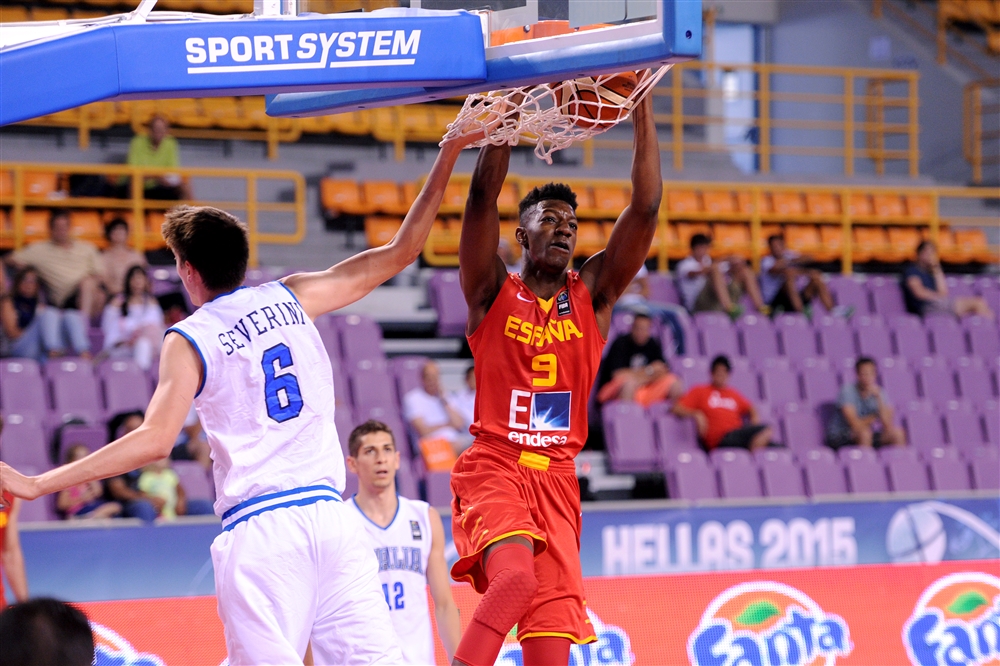 #U19M España desaprovecha ante Italia una renta de 24 puntos en el último cuarto (83-77)