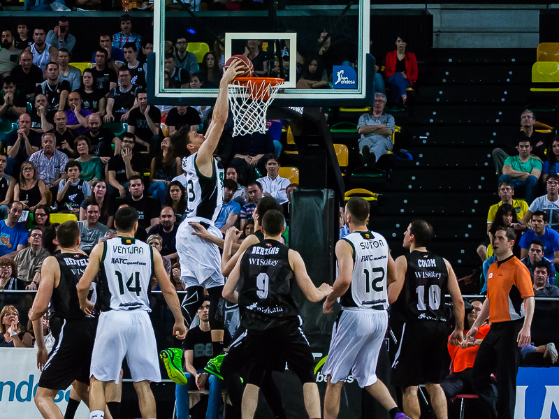 Alex Suárez ya es jugador del Real Madrid, ¿próxima estación, Bilbao?