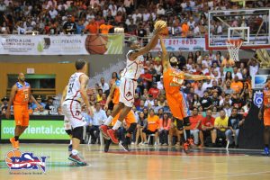Paco Olmos y Cangrejeros, eliminados en Puerto Rico. La baja de Carlos Arroyo, clave