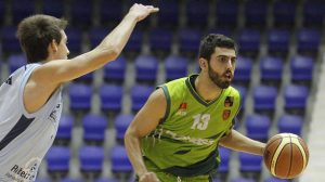 Miki Servera militará un año más en Planasa Navarra