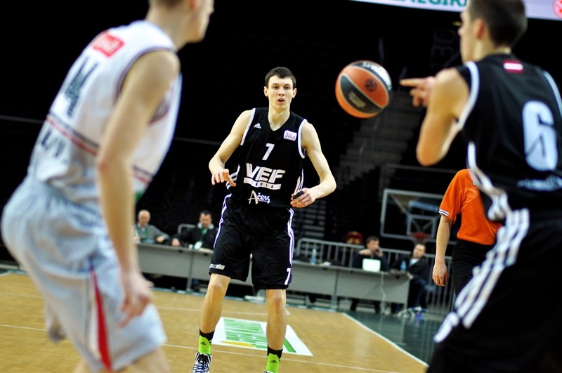 (VÍDEO) Así juega Rodions Kurucs (’98), la nueva perla del FC Barcelona