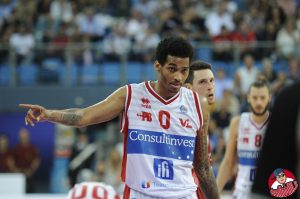 Los NCAA Rookies sí la saben meter en Europa: (I) Quintetos Premium