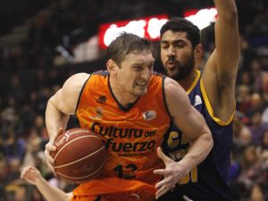 Serhiy Lishchuk, refuerza al UCAM Murcia; Daniel Clark, al MoraBanc Andorra