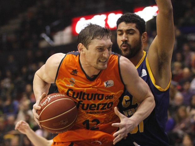 Serhiy Lishchuk, refuerza al UCAM Murcia; Daniel Clark, al MoraBanc Andorra