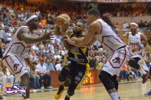 Puerto Rico: Un tapón de Angel Vassallo permite a Ponce igualar la final (85-83)