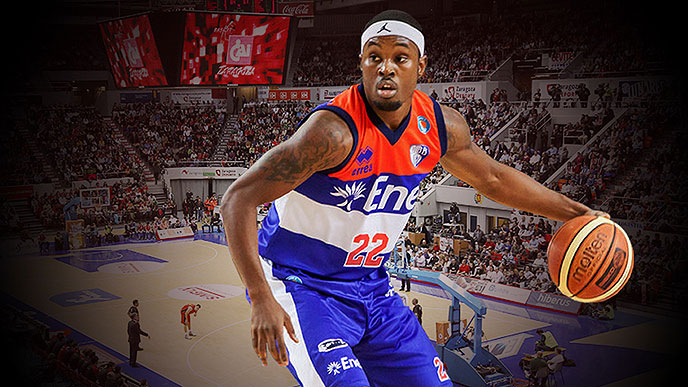 El jamaicano Sek Henry hará pareja de bases con Bellas en Zaragoza