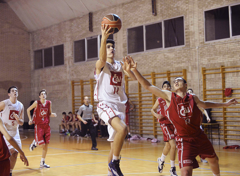 El filial del CAI apuesta por la juventud para la LEB Plata. Álvaro Lobo, al Óbila