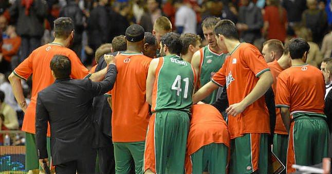 CaixaBank prolonga la estancia del CB Sevilla en ACB un año más