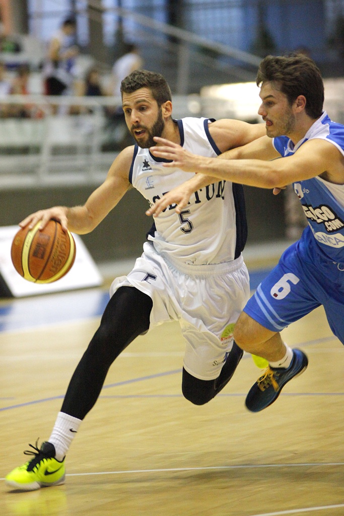 Playoff Adecco Plata: Poderío local en el primer envite