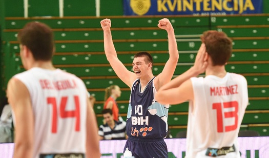 #U16M: Las 2º oportunidades y el acierto de los bosnios dejan a España fuera de la final