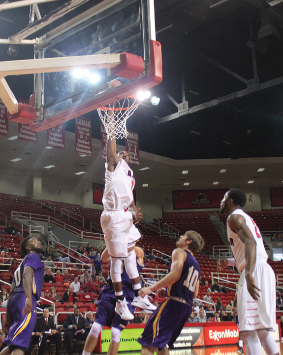 Tyran De Lattibeaudiere, un rookie cotonou de calidad para Araberri VÍDEO
