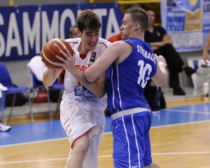 #U20M Primera fase (J1): victoria desde la defensa en el debut de España (71-54)