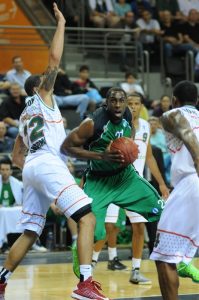 Movistar Estudiantes, compuesto y sin novia: Ike Ofoegbu da el plantón