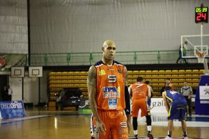 Kyle Rowley seguirá creciendo en las filas del COB