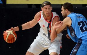 Latinoamérica: Sin invictos en Argentina, un líder macabeo y arranca la liga en México