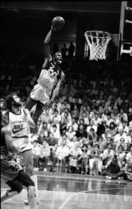 VÍDEO Back to the past: las diabluras de Michael Jordan en Trieste (1985)