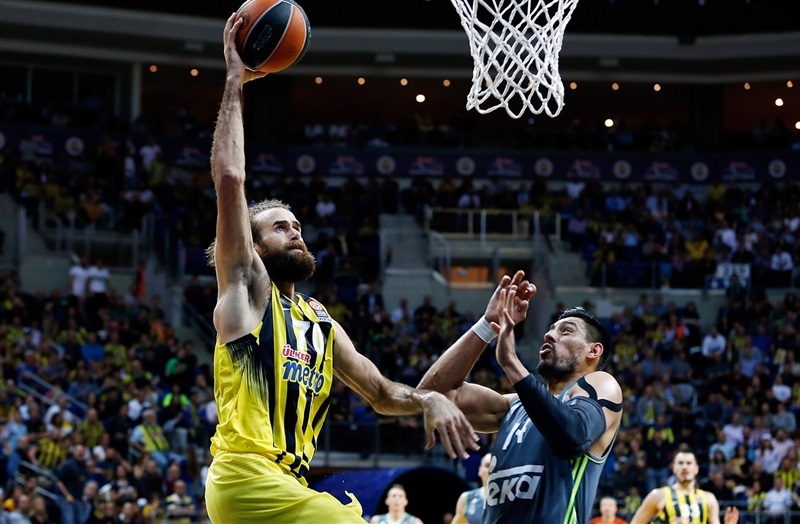 El Real Madrid no fue rival para este Fenerbahçe (77-66)