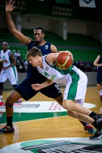 Harangody, gran MVP; brilla Calloway y Efes acaba con la imbatibilidad de Karsiyaka