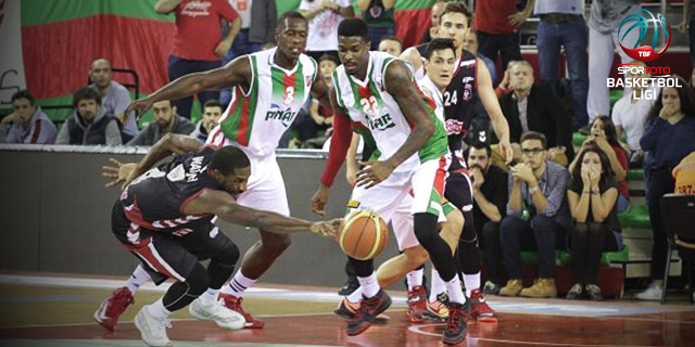 Polémica en Izmir; Karsiyaka corta a Ragland; 35 puntos para Clay Tucker y J’Covan Brown