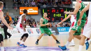 El Laboral Kutxa vence al Emporio Armani y encarrila su pase al TOP-16 (94-82)